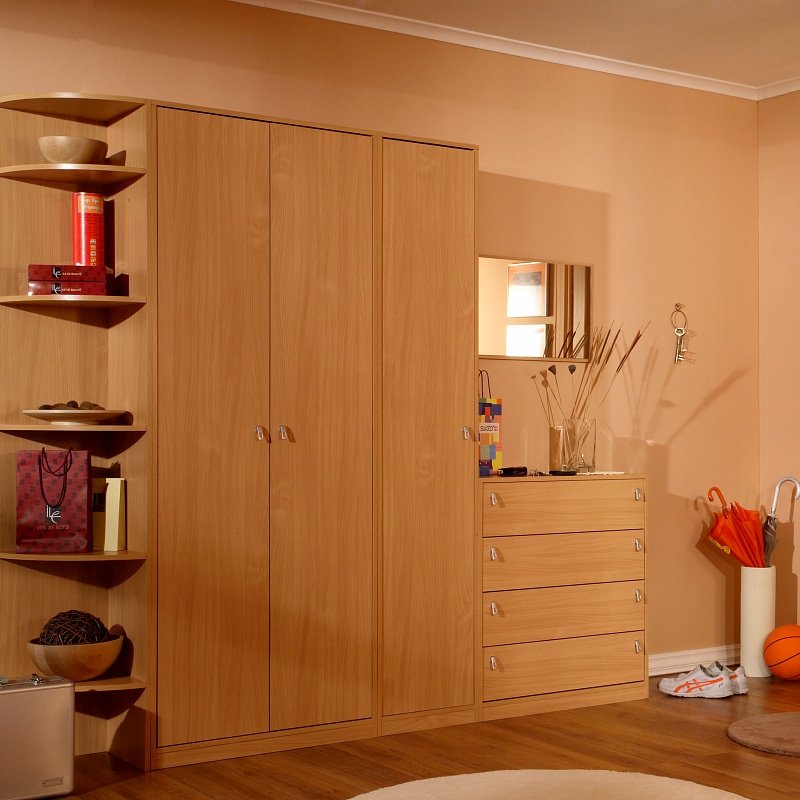 Распашной шкаф для белья Комфорт