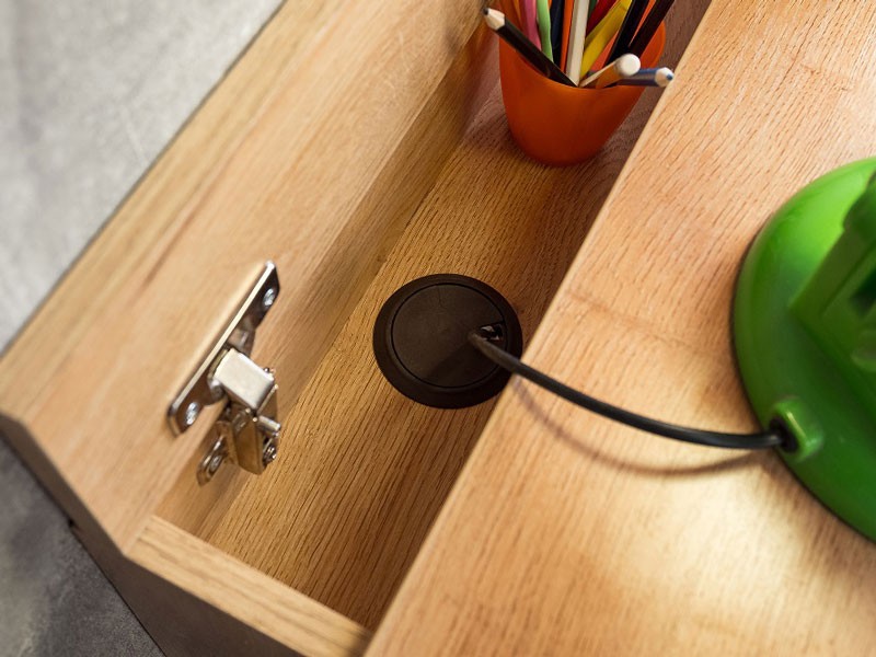 Детский письменный стол Лойс 84